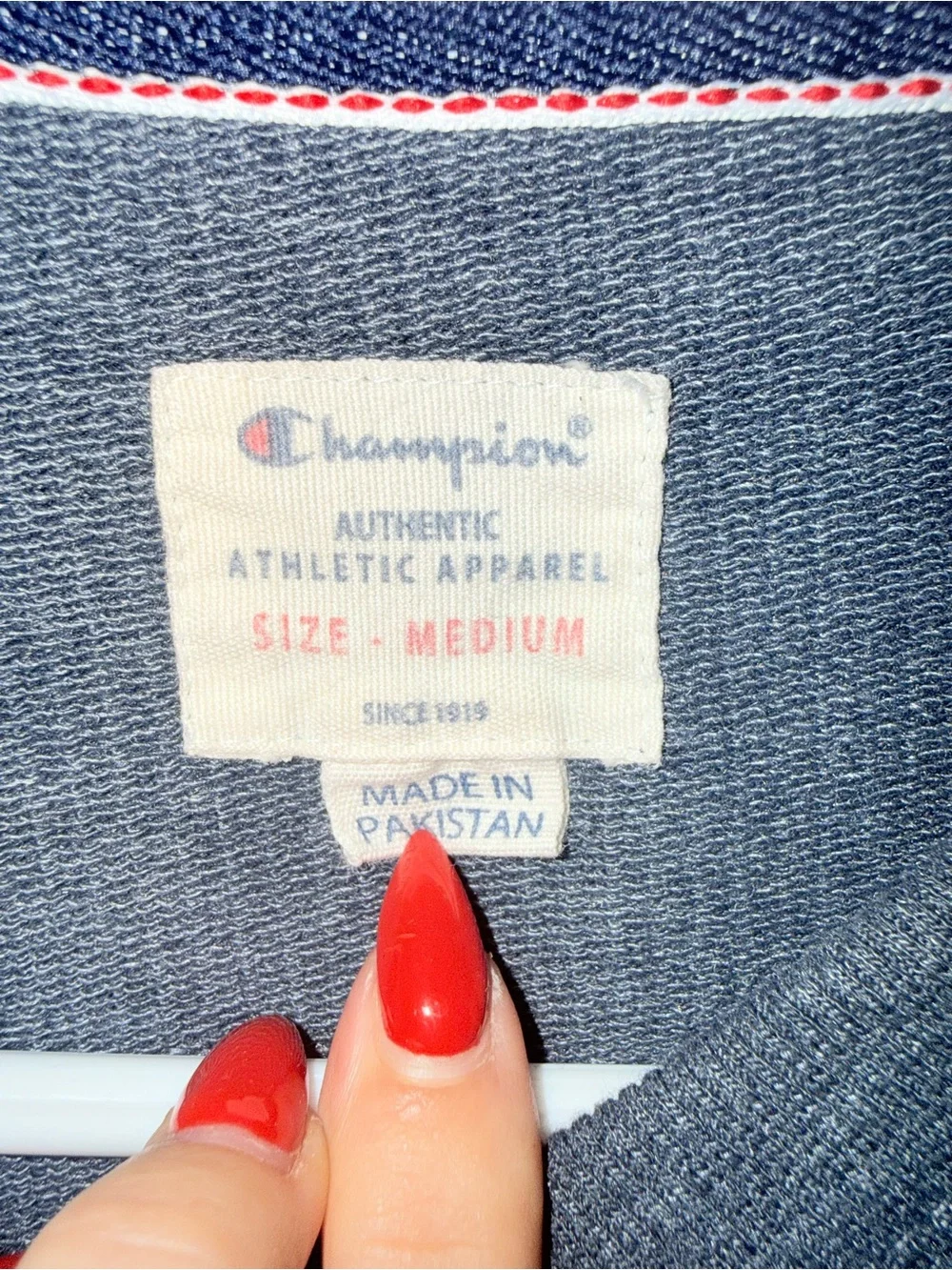Champion Authentic Athletic Apparel Gray Crewneck Sweatshirt Medium
